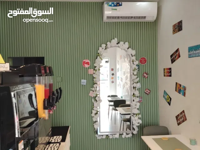 محل حلويات للبيع