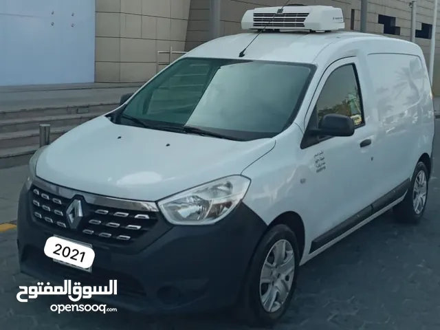 سياره رينو دوكر مقفل ثلاجه للبيع 2021
