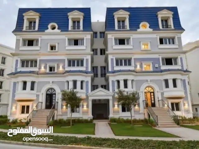 شقه للبيع بنص السعر ف أميز كمبوند و لوكيشن ف المستقبل متشطبه بالكامل الترا سوبر لوكس بسعر لقطة !!!!!