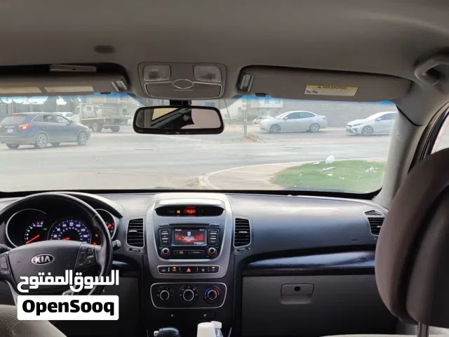 2014 Kia Sorento Standard