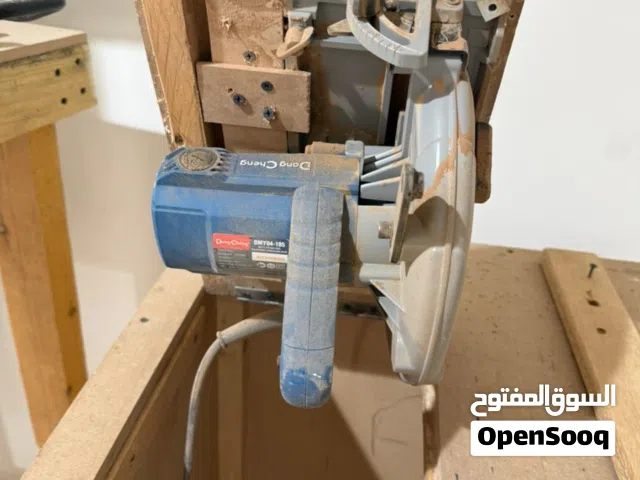 معدات نجارة كاملة استخدام مدة شهر وتحت الضمان
