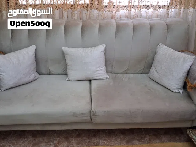 طقم كنب 7 مقاعد وكولر