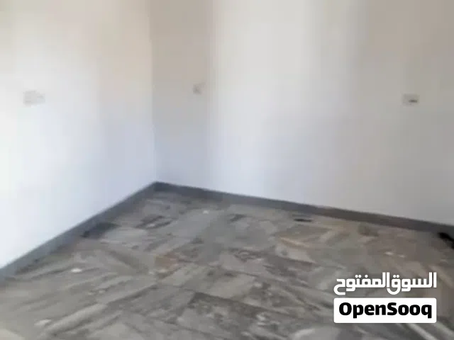 شقة للايجار في الداودي بمساحة 135م