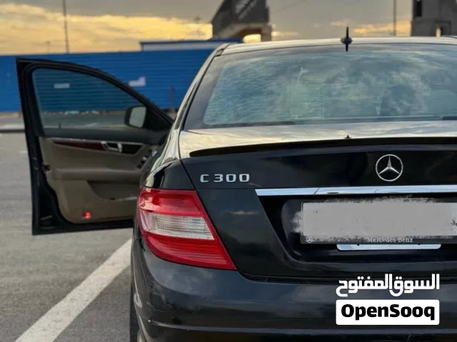 2010 مرسيدس بنز الفئة-C C 300