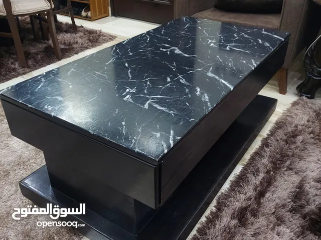 طاولة وسط مستعملة للبيع