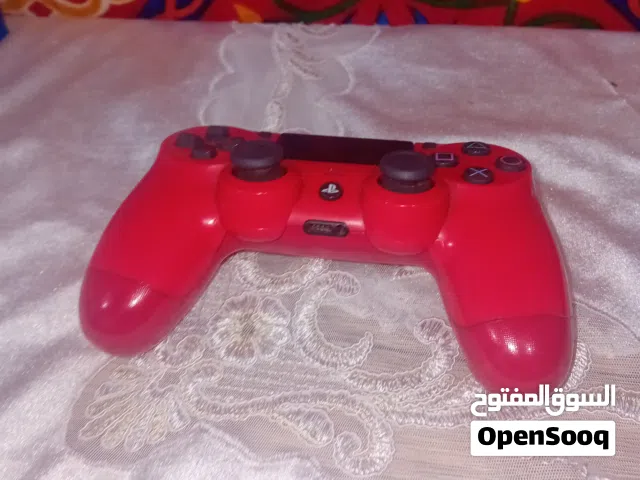 وحدة تحكم بلايستيشن 4