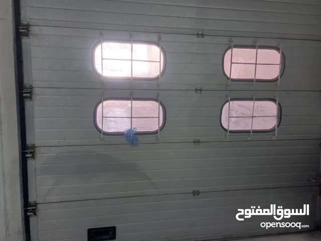 للإيجار مخزن سرداب فى العارضيه يصلح تخزين مواد غذائيه وغيرها