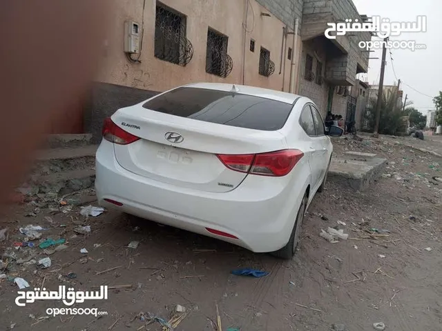 هيونداي 2012 مستعمل شبة جديده فل كامل  وارد الجليج