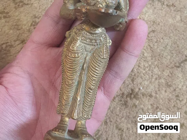 تمثال نحاس قديم