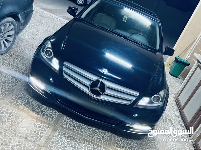 مرسيدس c300 4matic