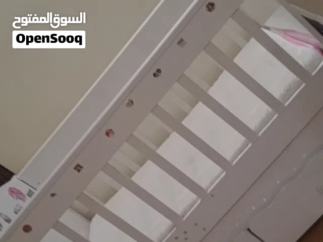 تخت بيبي من عمر يوم ل 3سنوات
