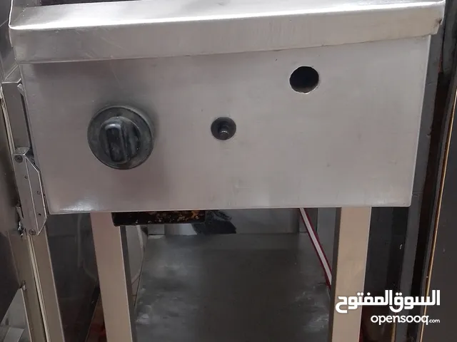 جريل بلاطه 40×50 للبيع يعمل على الغاز بحاله جيده جدا