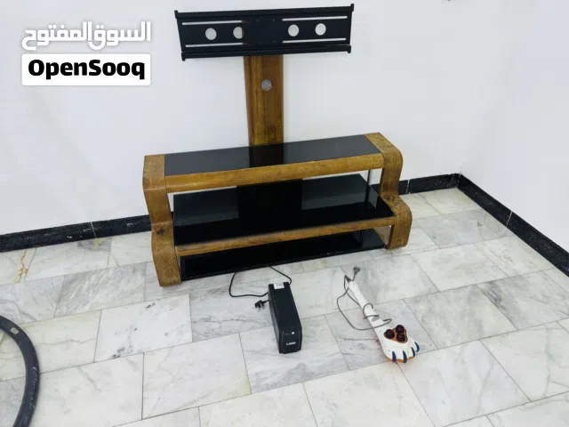 مرجوحة + ميز تلفزيون + UBS + يد النمر (تدليك)