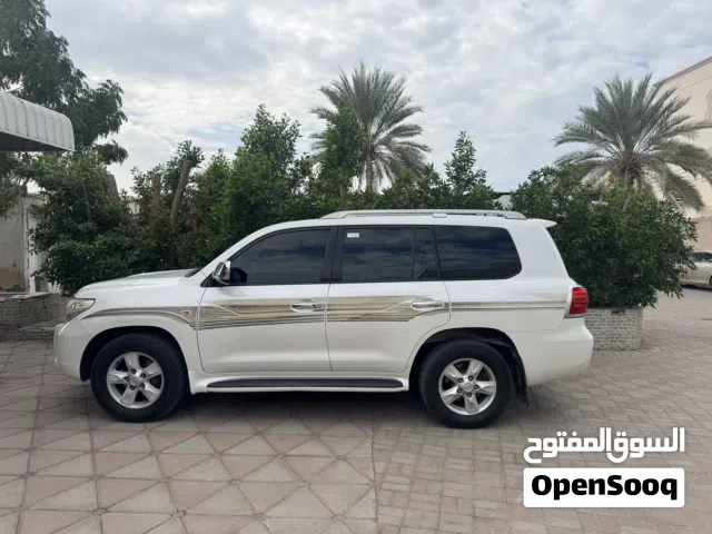 لاندكروزر للبيع