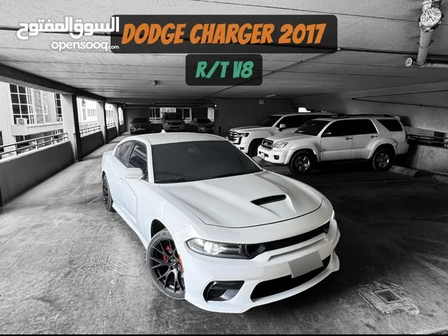 Dodge Charger دودج تشارجر 2017 RT v8 بحالة ممتازة hemi