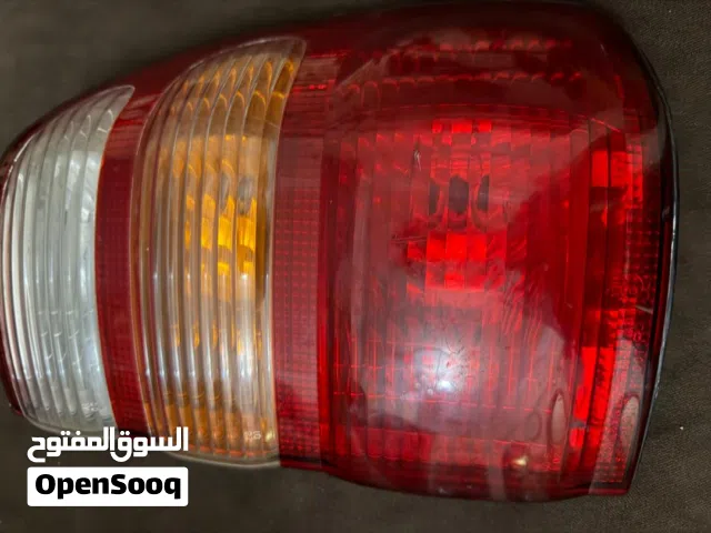 اسطب لاندكروزر 2001