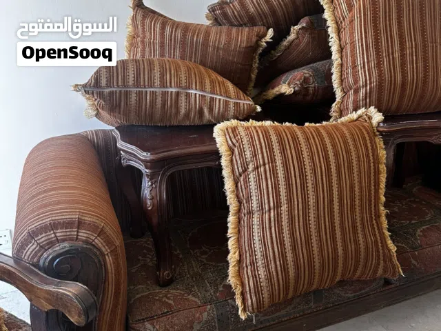 طقم كنب للبيع بحاله ممتازه