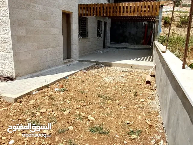 شقة 170 متر مع حديقة 140 متر بالقرب من وسط رام الله