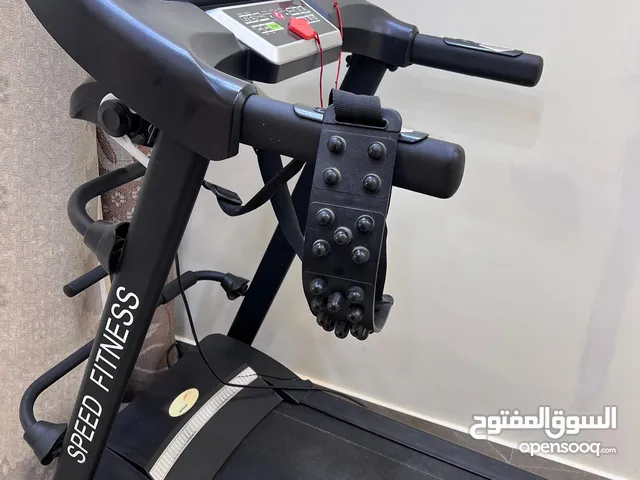 جهاز جري مع تكسير الدهون وقرص الخصر والجوانب شاشه الكترونيه لقياس نبض القلب والسعرات الحراريه