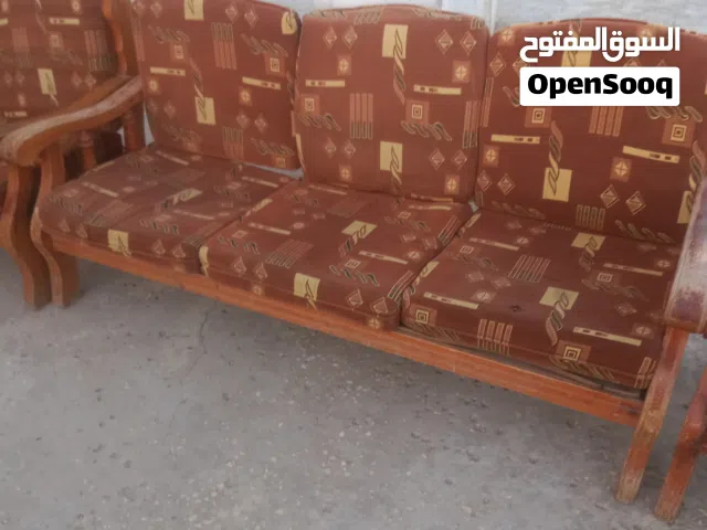 طقم مريس 7 مقاعد وطاولات بسعر مغري