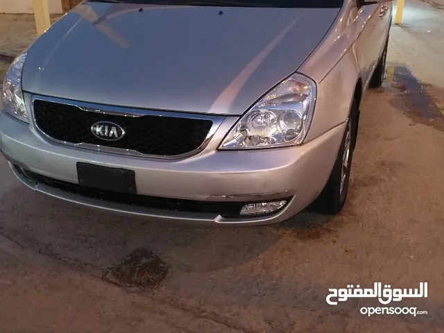 Used Kia Sedona in Benghazi