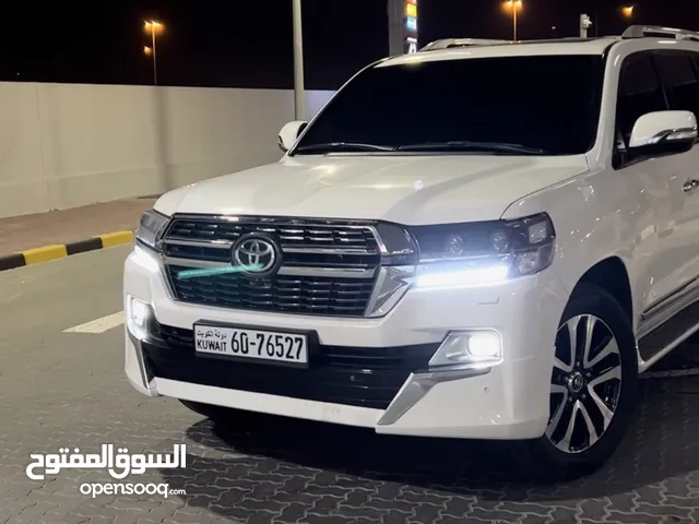 Toyota Land Cruiser 2017 in Al Ahmadi