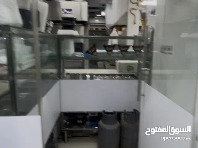 معدات مطعم للبيع بالكامل معدات جديد استعمال اقل من شهرين