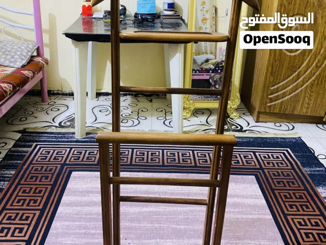 ستان عرض خشبي للبيع نضيف