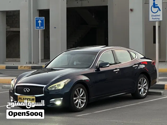 Used Infiniti Q70 in Central Governorate