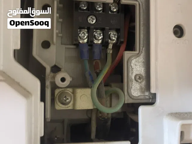 مطلوب كيبل كهرباء او ضفيره كهرباء ثري فيز مستعمل ونضيفه وسعرها حلو بحدود 90 متر الي عنده لا يقصر