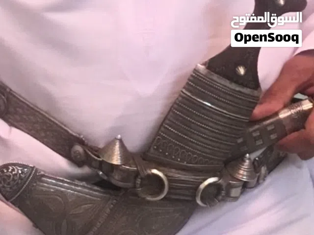 مطلوب خنجر بسعر مناسب