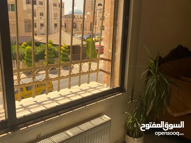 210 m2 4 Bedrooms Apartments for Rent in Amman University Street