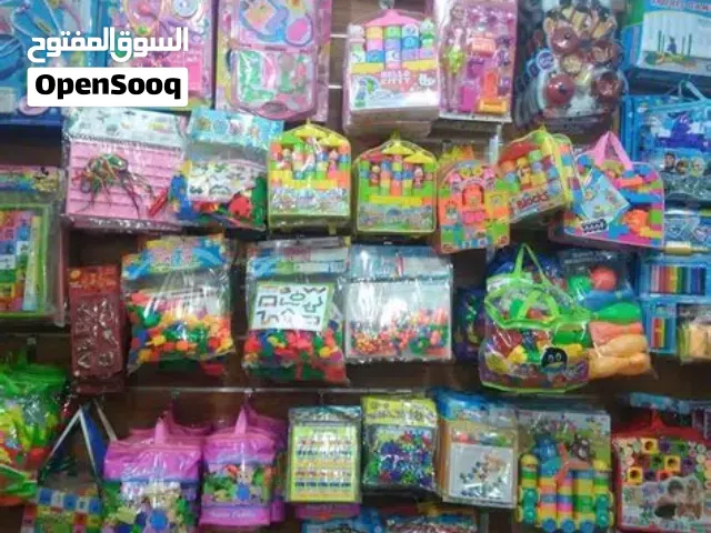 السلام عليكم نشتري شروات الألعاب و القرطاسية و الساعات و الثريات و وصلات الشحن و السماعات