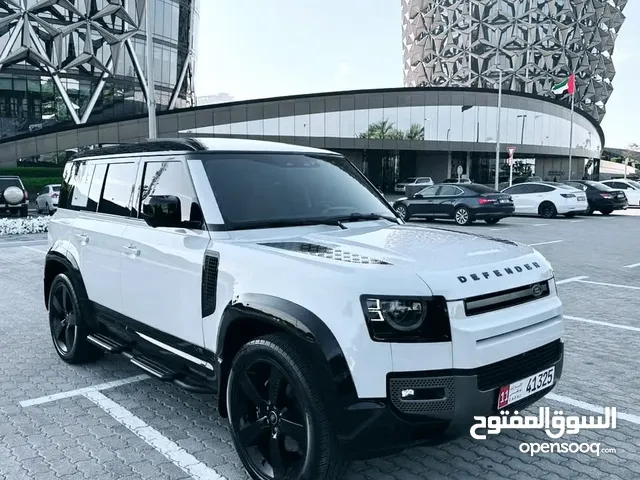 Land Rover Defender 90 X-Dynamic in Abu Dhabi