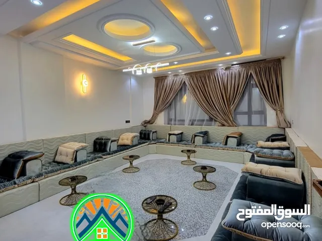 300 m2 4 Bedrooms Apartments for Rent in Sana'a Bayt Baws