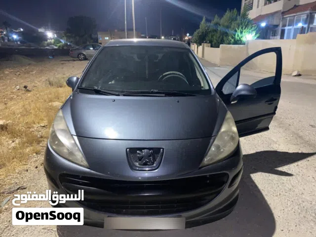 2008 بيجو 207 CC Sport