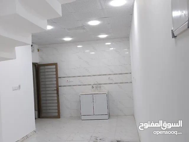 70m2 3 Bedrooms Apartments for Rent in Basra Jubaileh