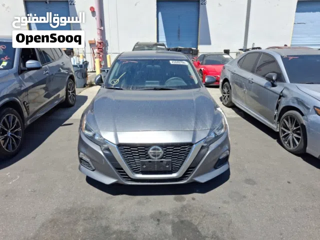 2019 نيسان التيما S