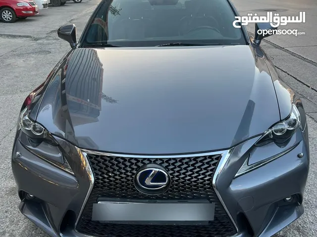 LEXUS IS 300h