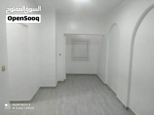 140 m2 2 Bedrooms Apartments for Rent in Tripoli Alfornaj