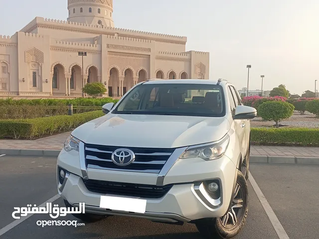 Toyota Fortuner gcc spec full options v4 2019