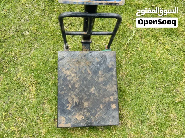 ميزان إلكتروني