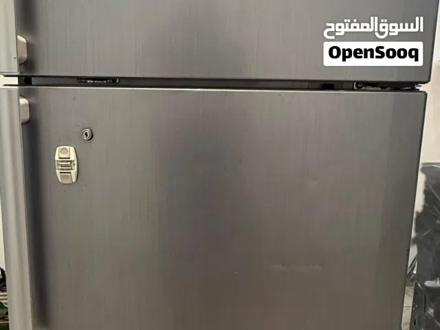 ثلاجه دايو لون سلفر بحالة ممتازة للبيع