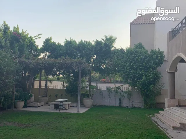 500 m2 4 Bedrooms Villa for Rent in Giza 6th of October