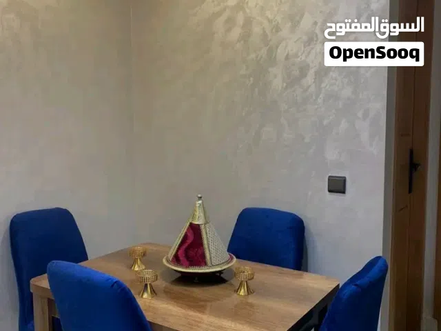 Salle à manger moderne – Disponible en 4 et 6 places طوابل وكراسي جودة عالية الصح والعمل