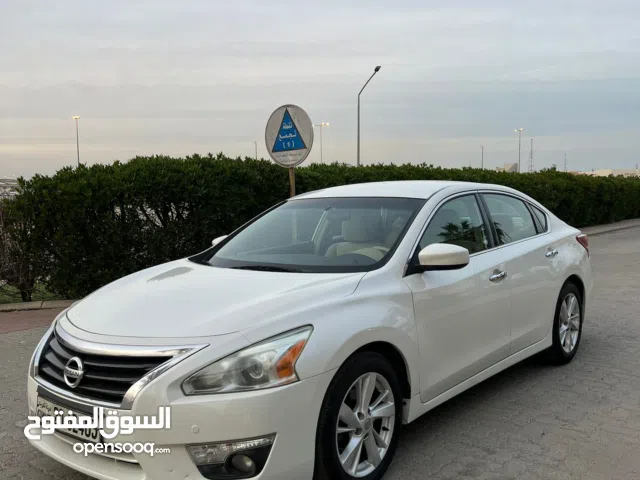 للبيع التيما 2013 اربعه سلندر