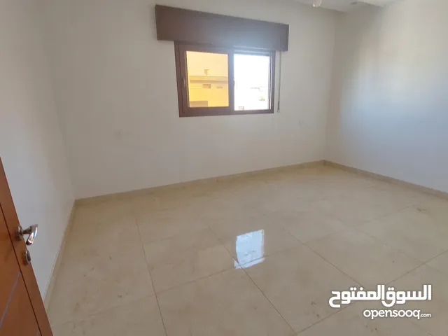 200 m2 2 Bedrooms Villa for Rent in Tripoli Tareeq Al-Mashtal