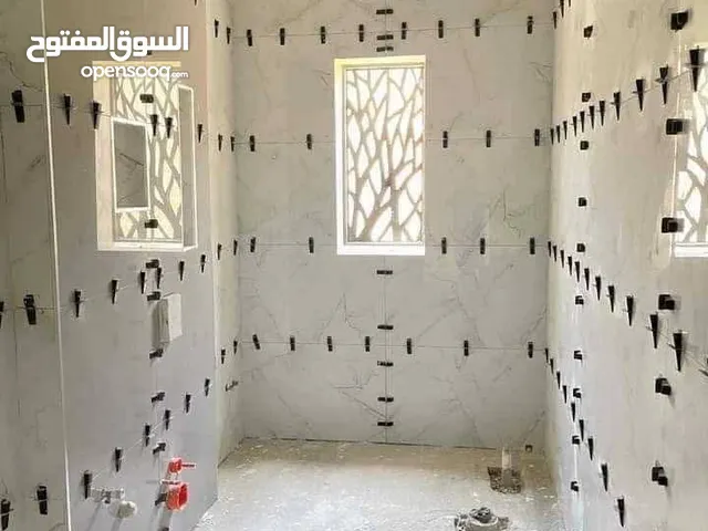 اسطي سيراميك وبرسالين ورخام وبركيه بالمعدات الحديثه الهزاز واليزر مستعدون لجميع انواع البرسالين