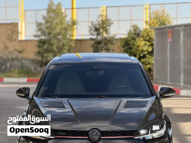 2018 Volkswagen Golf GTI Standard