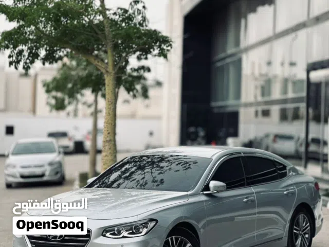 2018 هيونداي ازيرا Standard